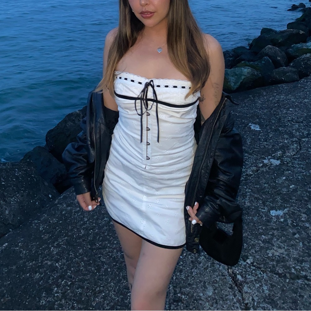With Jean Sabrin Dress White Embroidery